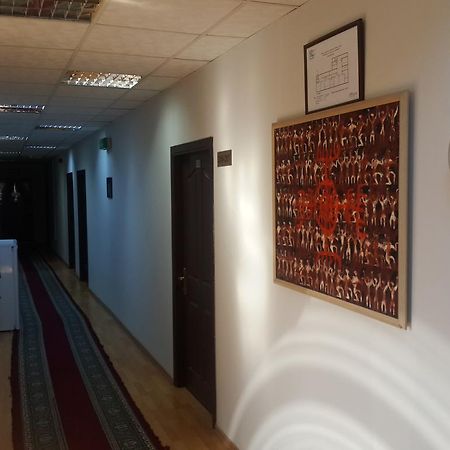 Montenegro Inn Lokbatan Экстерьер фото